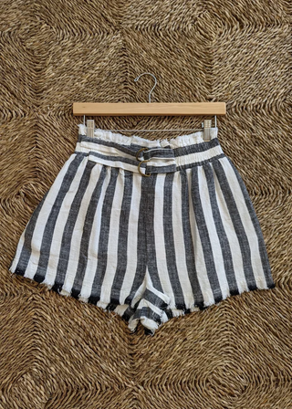 Indie Frayed Hem Linen Shorts *FINAL SALE*